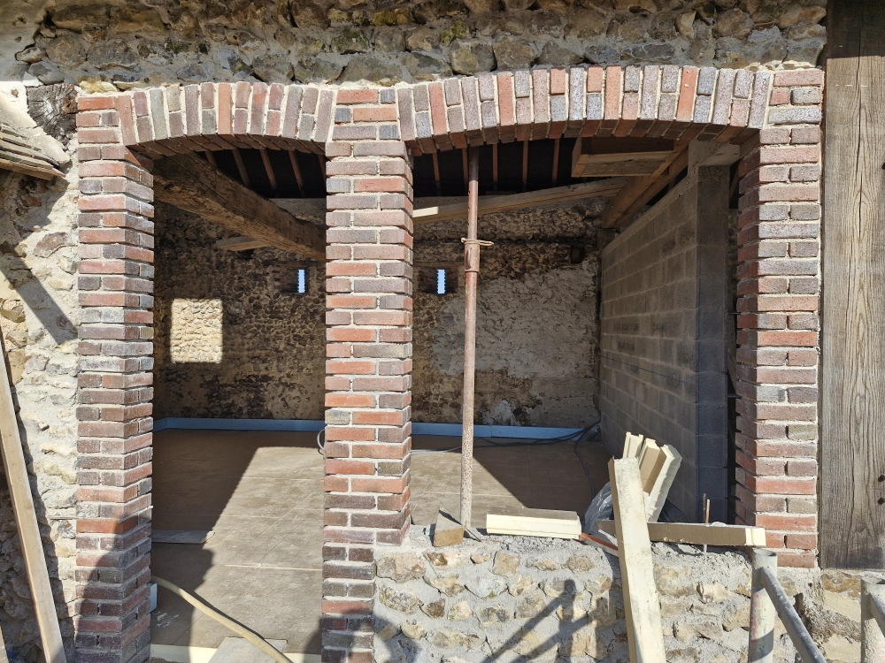 Ouverture en briquettes